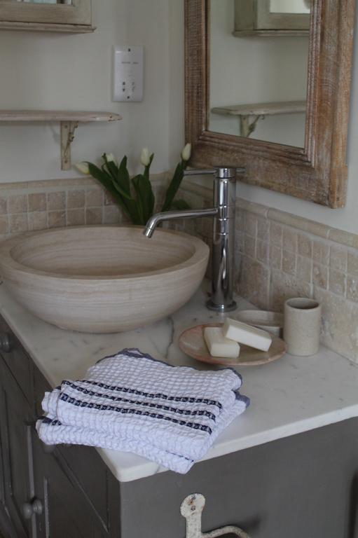 Roundhill Farmhouse Bed and Breakfast Bath Habitación foto